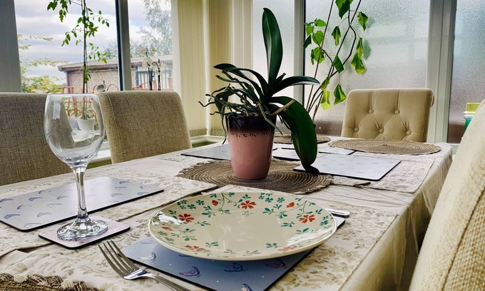 Leeds House | Lovely 2-bed House in Bramley With Field View