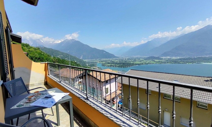 Aurogna Apartment | Lovely apartment for 5 guests with WIFI, TV, terrace and pets allowed