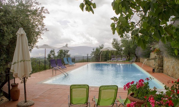 Pian di Sco Apartment | Lovely apartment for 5 guests with WIFI, pool and TV