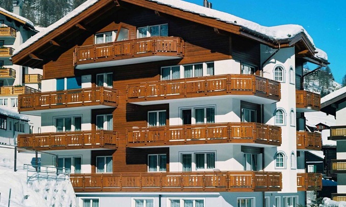 Saas-Fee Apartment | Lovely apartment for 2 people with WIFI, TV and balcony