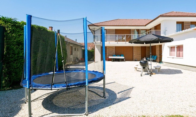 Balatonszarszo Apartment | Lovely apartment for 5 people with A/C, WIFI, TV and balcony