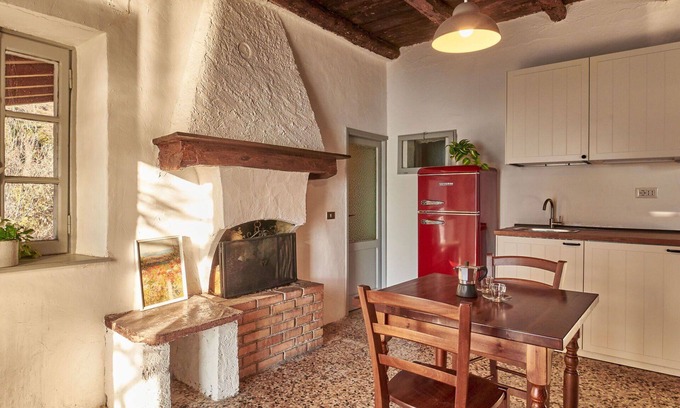Bellano House | Lovely apartment in villa for 2 guests with A/C, WIFI, TV, terrace and pets allowed