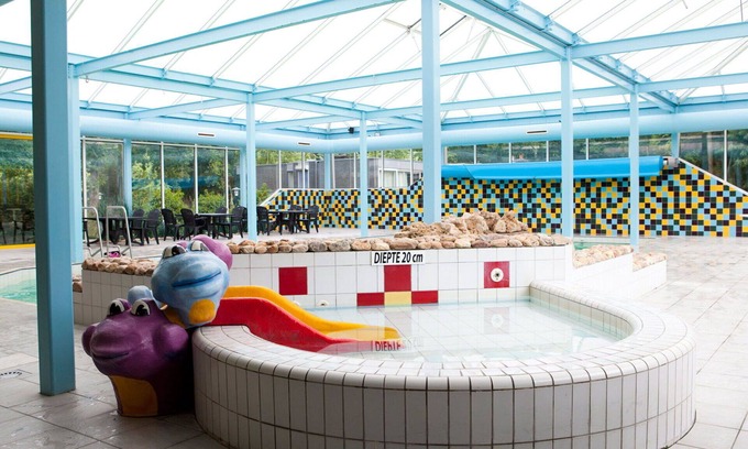 Belfeld House | Lovely apartment in villa for 6 people with WIFI, pool, TV and terrace
