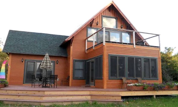 Moriah Center House | Lovely Pet-Friendly Cabin Rental with a Dock on Lake Champlain, Vermont