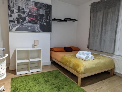 Leabridge Apartment | Lovely studio flat in Hackney Clapton