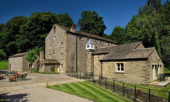 Skipton House | Lovingly restored 2 bedroom cottage with access to leading wellness retreat