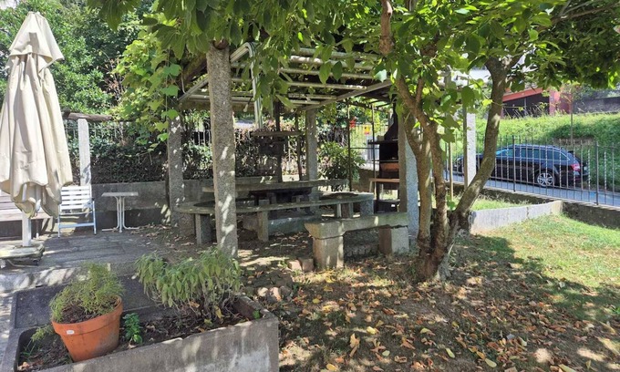 Pregassona Apartment | LUGANO Pregassona (8guests) Executive Lake View With Garden NL-00011830