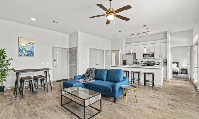 Montopolis Apartment | LUX 2B2B w/Pool & Parking near the Heart of Austin