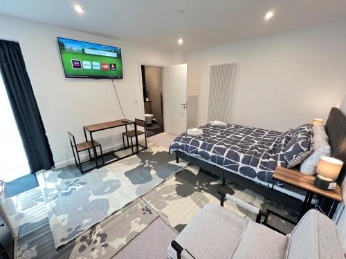 Docklands Apartment | Lux New Studio Apartment Exel London