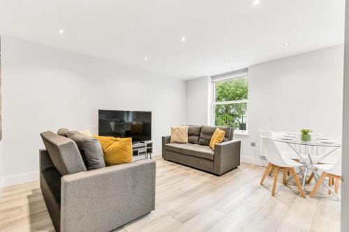 Abbey Road Apartment | LUX St Johns Wood Apartment - Sleeps 7