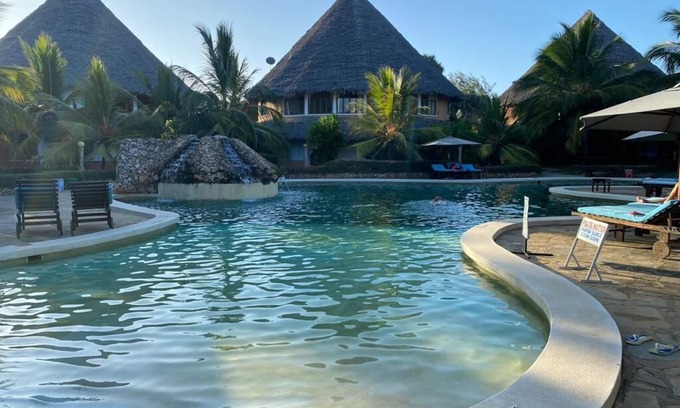 Malindi Apartment | Lux Suites Tembo Court Apartments