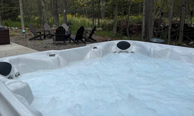 Tobyhanna House | Luxe 4BR Retreat w/ Large Hot Tub, Fire pit & Outdoor Oasis