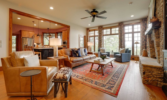 Cashiers Villa | Luxe Mountain-View Cashiers Villa w/ Covered Deck!