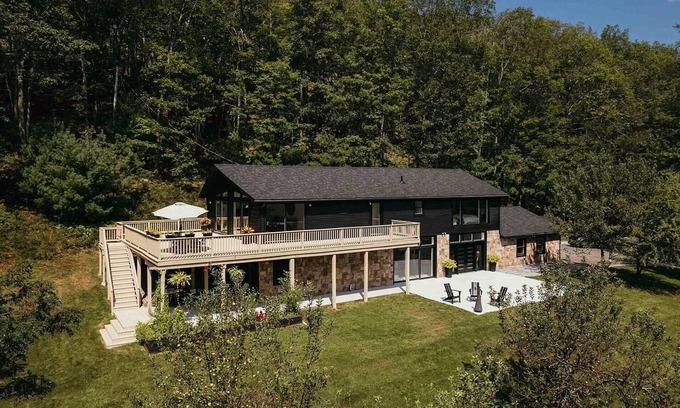 Barryville House | Luxe Upstate Retreat in Barryville, NY