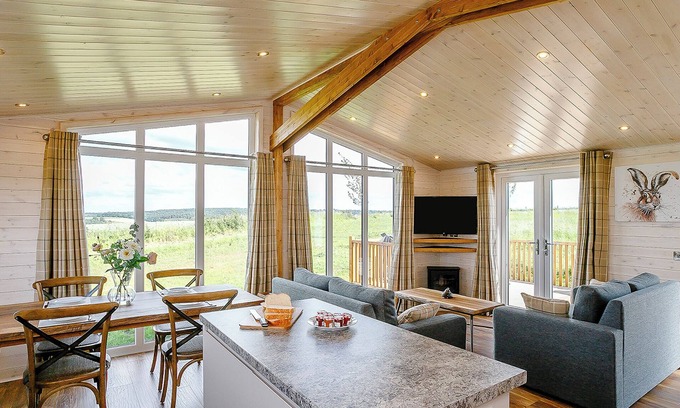 Hundall Ski Chalet | Luxurious and contemporary lodge with stunning countryside views.