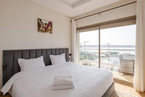 Pont Blondin Apartment | Luxurious Apt - Sea View
