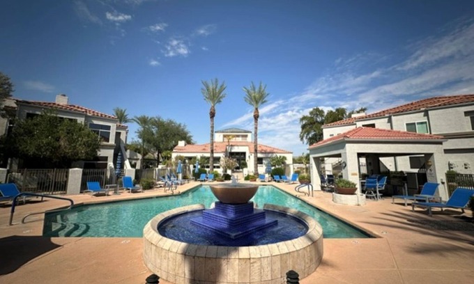 Spanish View Condo | Luxurious Condo 2BD/2BA w/Pool, Gym, and Sauna
