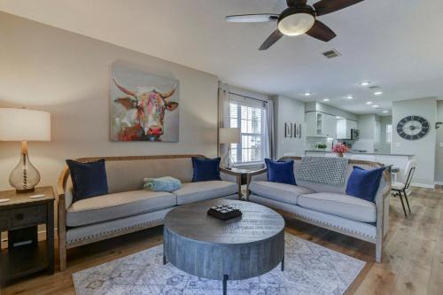 Branson Apartment | Luxurious Condo at Holiday Hills Resort - Beautifully Updated and Affordable - Family Amenities - No Steps