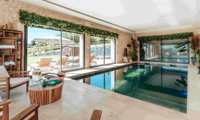Deauville Villa | Luxurious residence with a heated swimming pool