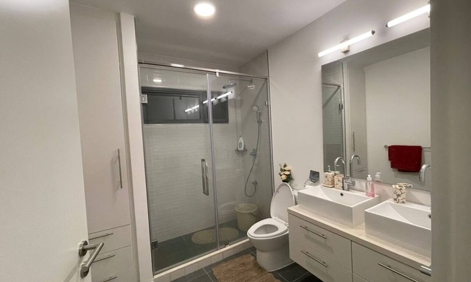 Oyarifa House | Luxurious & serene place best for your home away from home/holiday experience...