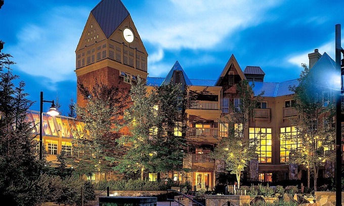 Blackcomb Apartment | Luxurious two bedroom at Whistler BC - upper village