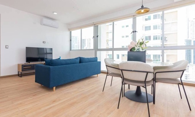 Marbella Condo | Luxury 1 bedroom apt with free parking