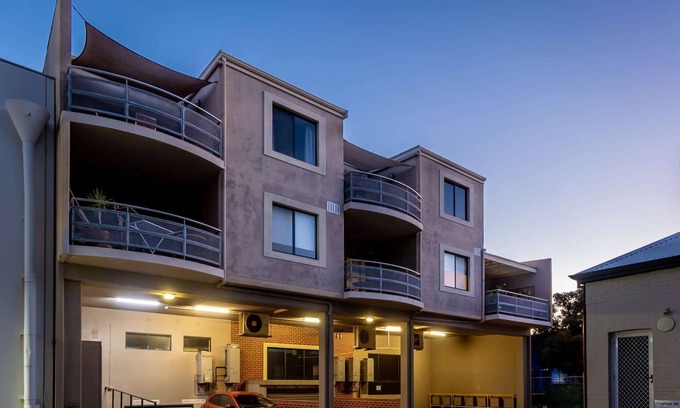 Subiaco Apartment | Luxury 1 Bedroom Retreat in the Heart of Subiaco