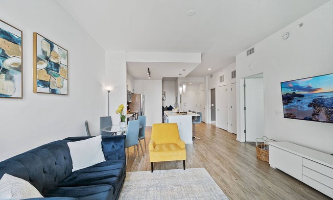 Channel District Apartment | Luxury 1 BR with Den Downtown Tampa Apt: City Views, Rooftop Pool, Workspace