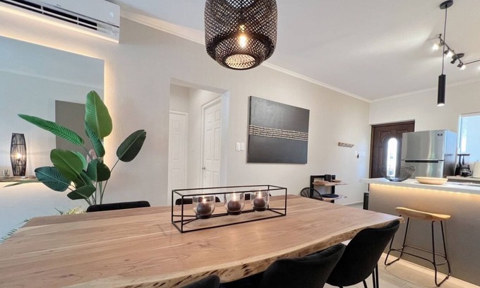 Gold Coast Villa | Luxury 2-bdr condo in Gold Coast - Malmok/Au~126A