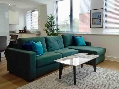 Old Trafford Apartment | Luxury 2 Bed 2 Bath Flat Near Old Trafford