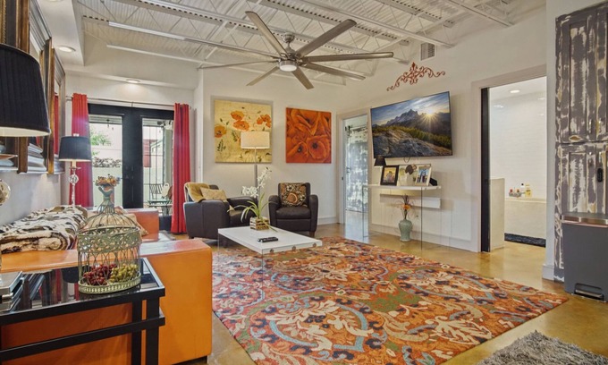 Midtown Condo | Luxury 2 Bedroom Condo, Midtown - Great Amenities with Pool!