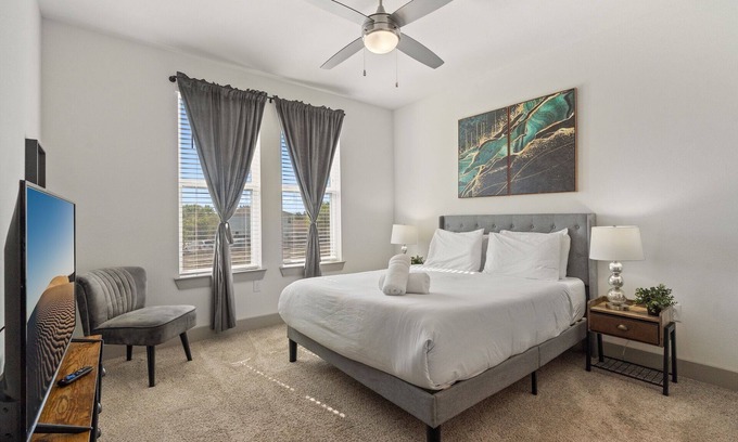 Stony Ridge North Apartment | Luxury 2BD/2BA Next to Airport 3894