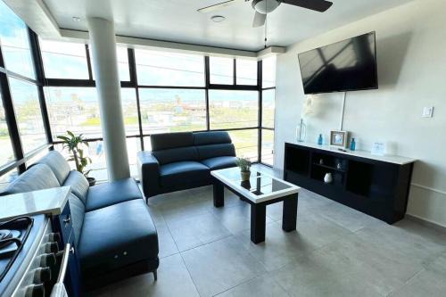 Reforma Apartment | Luxury 2BR Condo Rosarito (C)