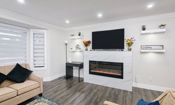Guildford House | Luxury 3 Bed 2 Bath Main House