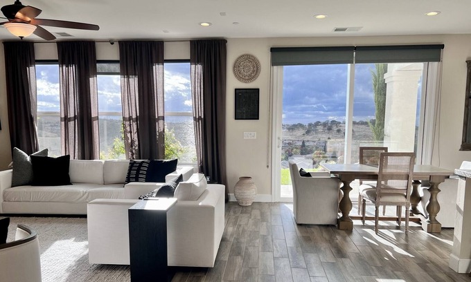 El Dorado Hills House | Luxury 4 bedroom home with view