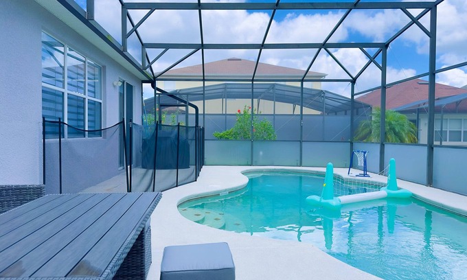 Windwood Bay Villa | Luxury 4Bd Home Near Disney w/Pool (1653 PR)