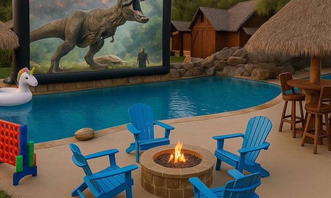 Alvin House | Luxury 5BR w/Casita Pool Hot Tub Tiki Bar