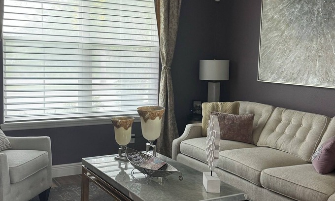 Florida Central Atlantic Coast House | Luxury 6-Bedroom with Pool and hot tube. 5' From Disney