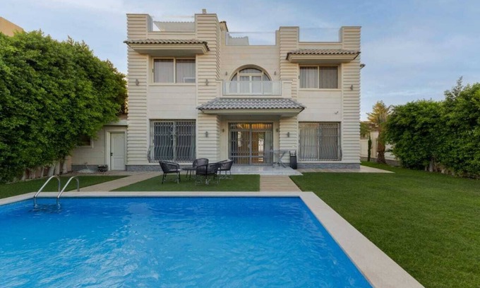 Sheikh Zayed City Villa | Luxury 6BR Villa with Private Pool in Royal City Compound - Sheikh Zayed