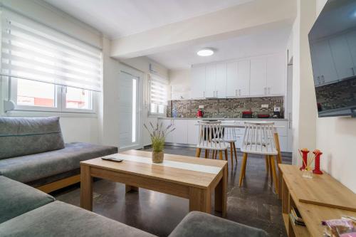 Chios Apartment | Luxury apartment in Chios 1