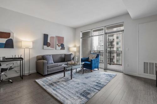 Stamford Apartment | Luxury Apt In Harbor Point with Balcony