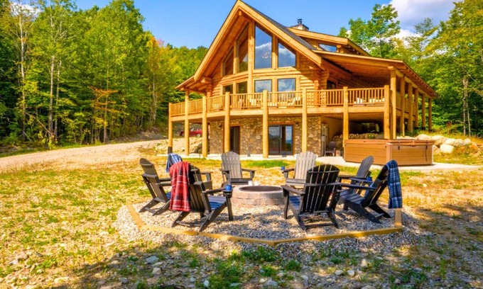Sunday River Area House | Luxury Chalet w/Hot Tub & Mountain Views