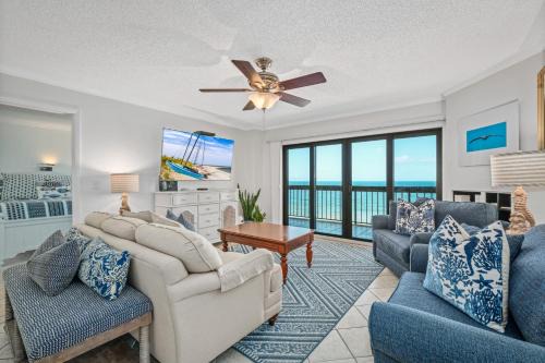 Ormond-by-the-Sea House | Luxury direct oceanfront corner penthouse with heated pool and garage parking