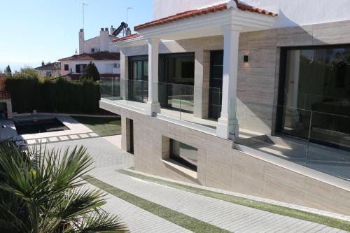 Peligros Villa | Luxury Home in Granada with Heated Pool