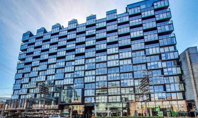 Niagara Condo | Luxury Hotel-Inspired Condo