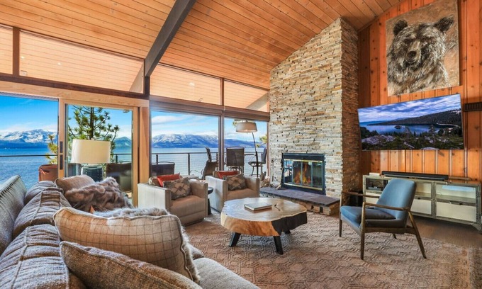 Zephyr Cove House | Luxury Lakefront Escape | Panoramic View | Sleep 8
