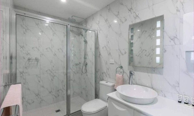 Stuart Park Apartment | Luxury & Location - Sea Views with Modern Class!