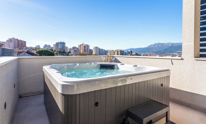 Mejasi Apartment | Luxury penthouse Papic
