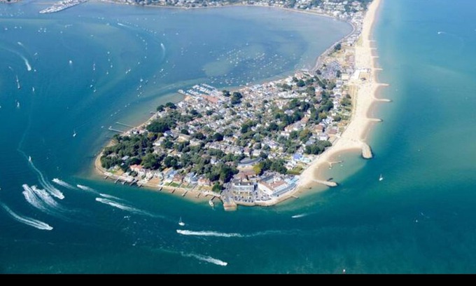 Sandbanks Apartment | Luxury Private Classy Modern Apartment - Sandbanks