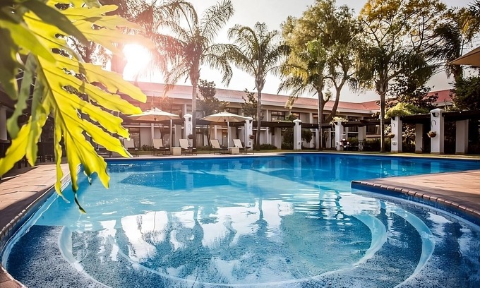 Gaborone Hotel | Luxury Resort in the Center of Gaborone! Free Airport Transfer, Pool and Spa!